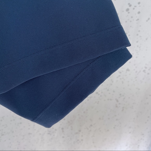 Lululemon On the Fly Crop Woven 23" True Navy 2 - Picture 7 of 12